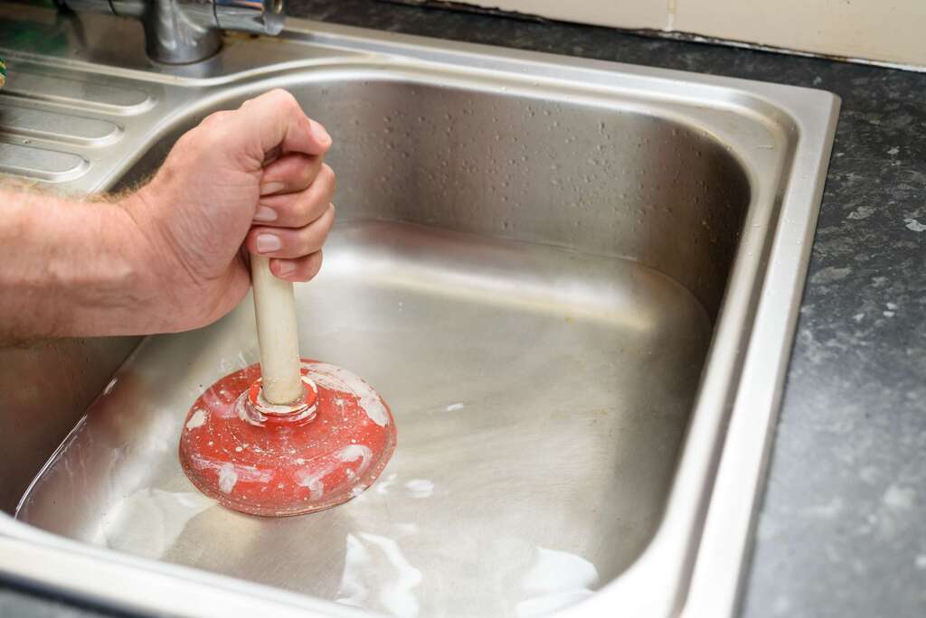 plombier prix debouchage lavabo